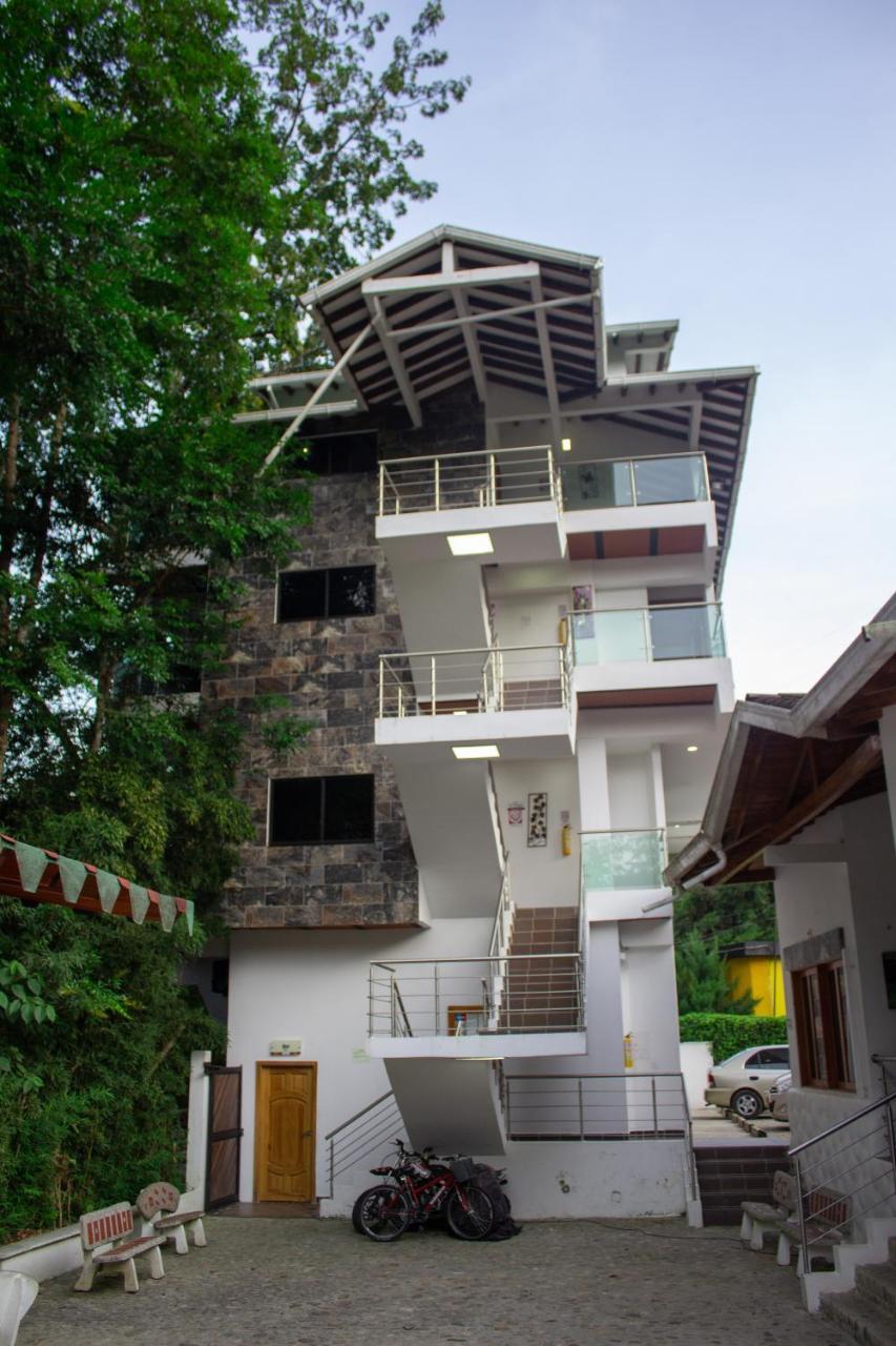 Hotel El Trocadero San Rafael  Exterior photo